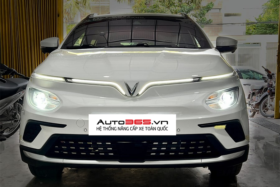 Ô tô điện Vinfast e34 nâng cấp Bi Laser X-light F+ Ultra tại Auto365